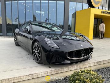 MASERATI GranTurismo V6 490 CV AWD Modena