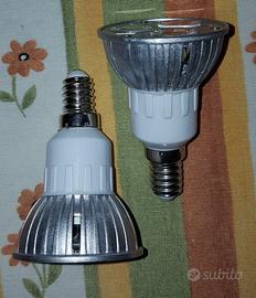 2 lampadine a led 1x3=3 W attacco E14