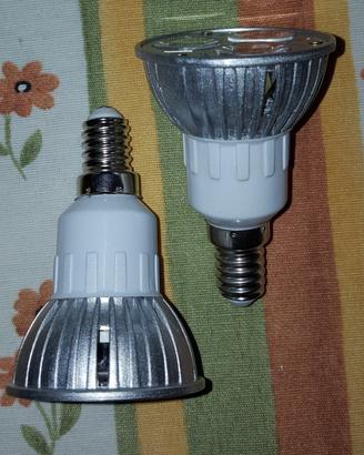 2 lampadine a led 1x3=3 W attacco E14