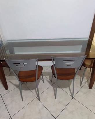 Tavolo in vetro e legno massello