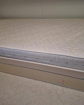 Letto singolo + letto estraibile con 2 materassi