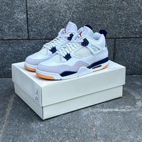 Jordan 4 SB Blu Navy a listino €230