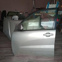 ricambi auto rav 4,anno 2005.