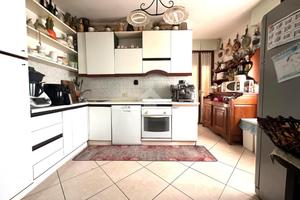 VILLA SINGOLA A CALCI