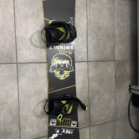 Tavola snowboard Nitro e attacchi Union