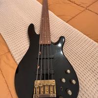 Basso 5 corde Yamaha BB603