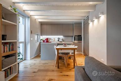 Appartamento di 110 m² con 3 locali e box auto a L