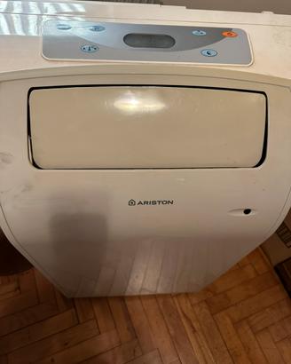 Condizionatore con tubo Ariston