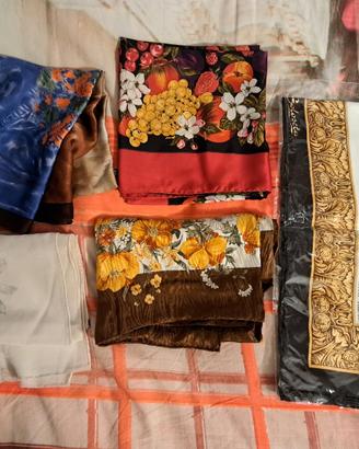 Lotto 5 Foulard Vintage in Pura Seta