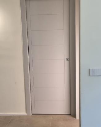 4 porte in legno