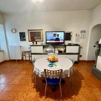 2 LOCALI A CIVITELLA D'AGLIANO