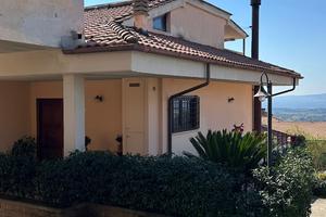 Villetta semi indipendente