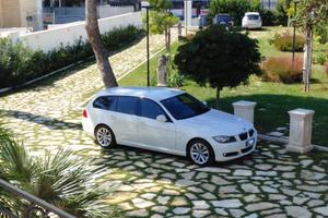 BMW 330d Xdrive Touring Futura LCI 245cv