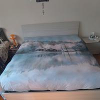 Letto matrimoniale con contenitore 