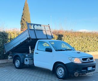 Toyota hilyx ribaltabile 3 lati