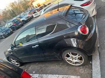 Alfa romeo Mito abarth 1.4 135cv