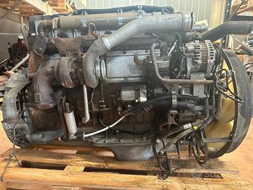 Motore per Renault Midlum tipo DCI 6 W J01 270 CV