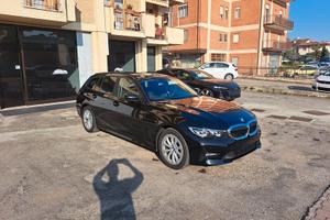 Bmw 320 320d touring 48V business advantage xDrive