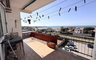 Attico 110MQ vista mare con terrazzo vista mare e