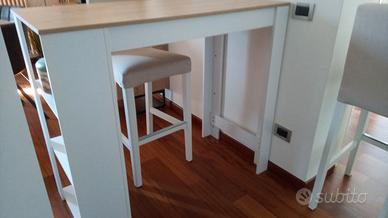 Tavolo alto