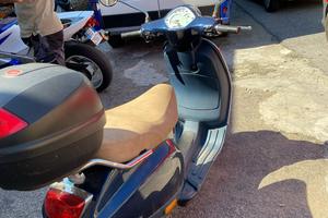 Vespa 50