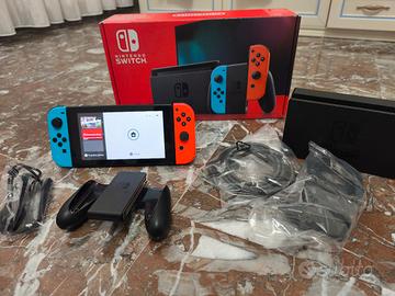Nintendo Switch completa con scatolo