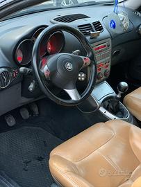 Alfa Romeo GT 1.9 jtd distinctive 2005