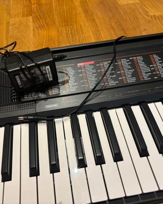 Tastiera Yamaha PSR-F51 - come nuova, con custodia