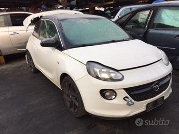 Opel adam 2014