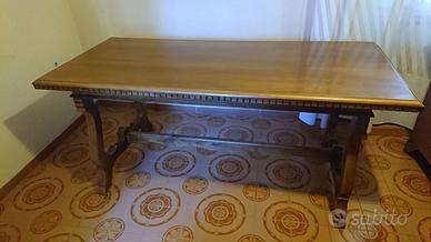 Tavolo in noce massello