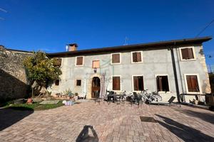 Villa a Colognola ai Colli (VR)