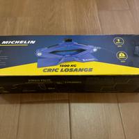 MICHELIN cric a losanga auto 1,5T (105-390mm)