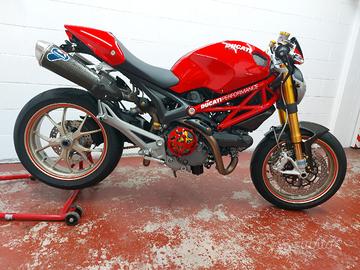 Ducati Monster 1100s 