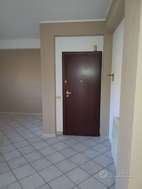 Appartamento piu' garage a Camporotondo etneo