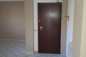 Appartamento piu' garage a Camporotondo etneo