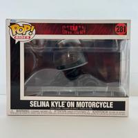 Funko Pop! Selina Kyle su Moto 281 The Batman