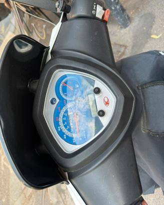 Scooter  Kymco Agility 200i
