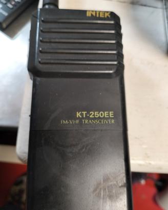Ricetrasmettitore portatile VHF FM 