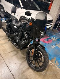 HARLEY DAVIDSON 883 Iron XL
