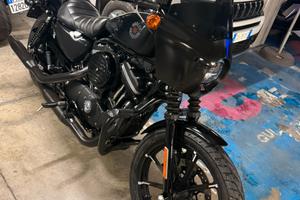 HARLEY DAVIDSON 883 Iron XL