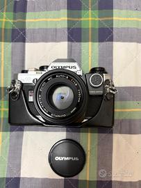 Macchina FotograficaKIT Olympus OM + ottiche unico