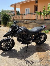 Ducati Hypermotard 796