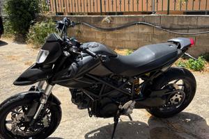 Ducati Hypermotard 796