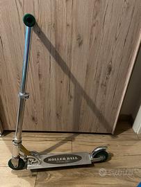 Monopattino per bambini regolabile e richiudibile