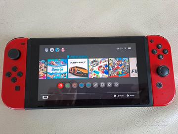 Nintendo Switch + 4 Giochi + 4 Joycon ediz Mario