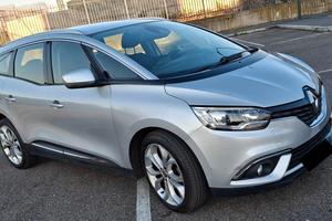 RENAULT
Grand Scenic