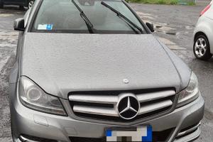  Mercedes Benz classe c 220 coupé 2012