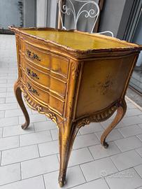 Comodino vintage stile veneziano decorato