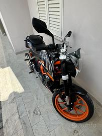 KTM DUKE 390
