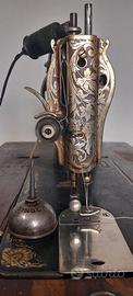 Macchina da cucire marca Singer  anno 1925.